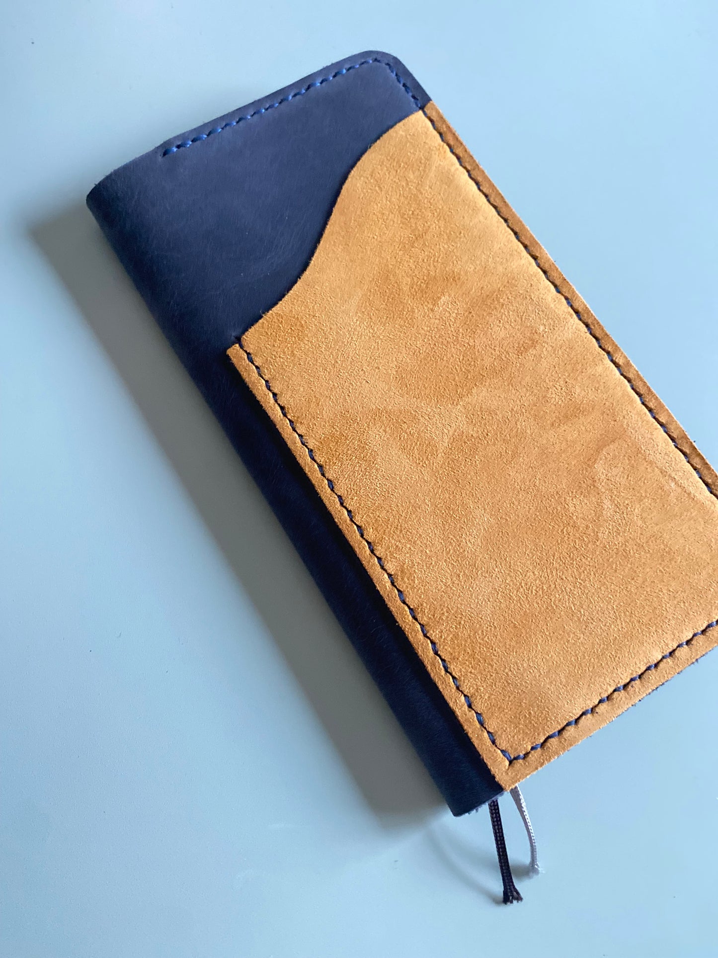 Weeks Size "Aris" design in midnight leather