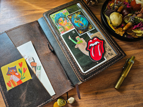 A5 slim cover with wide pen case