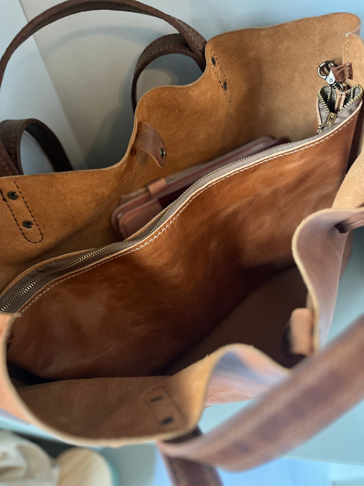 Adjustable case for your Tote