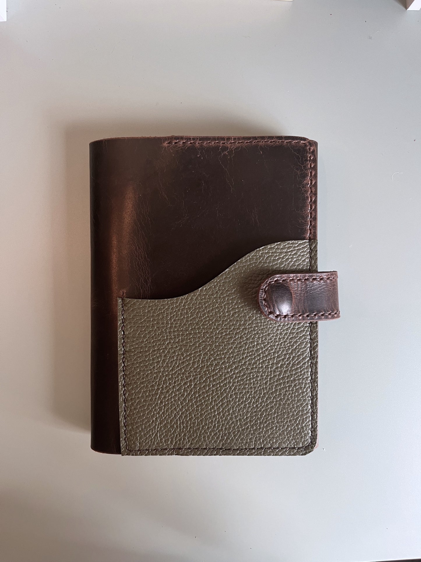B6 cover with pen case