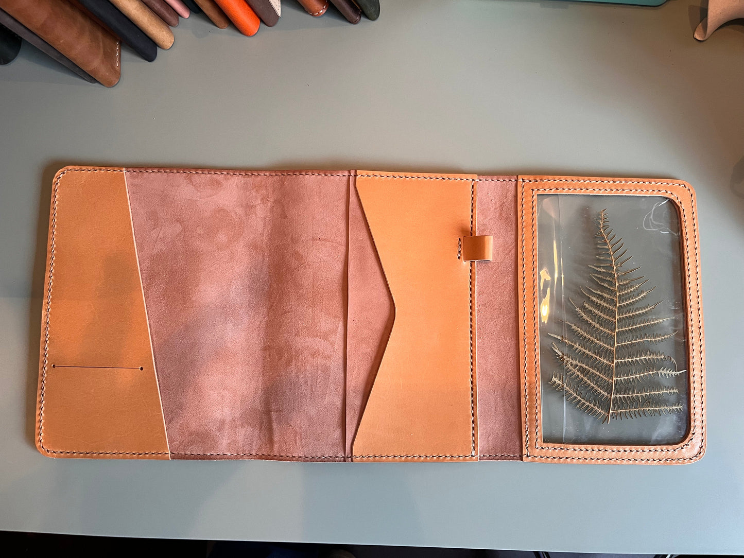 "Areti" Trifold A5 reverse