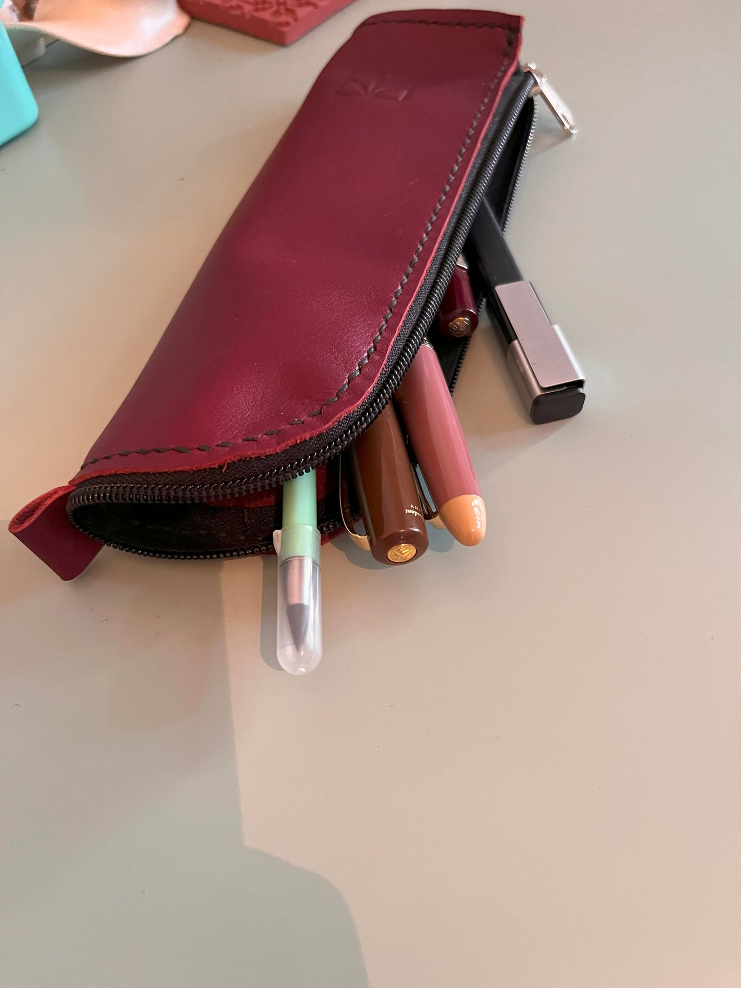 Pen case in borgogna leather
