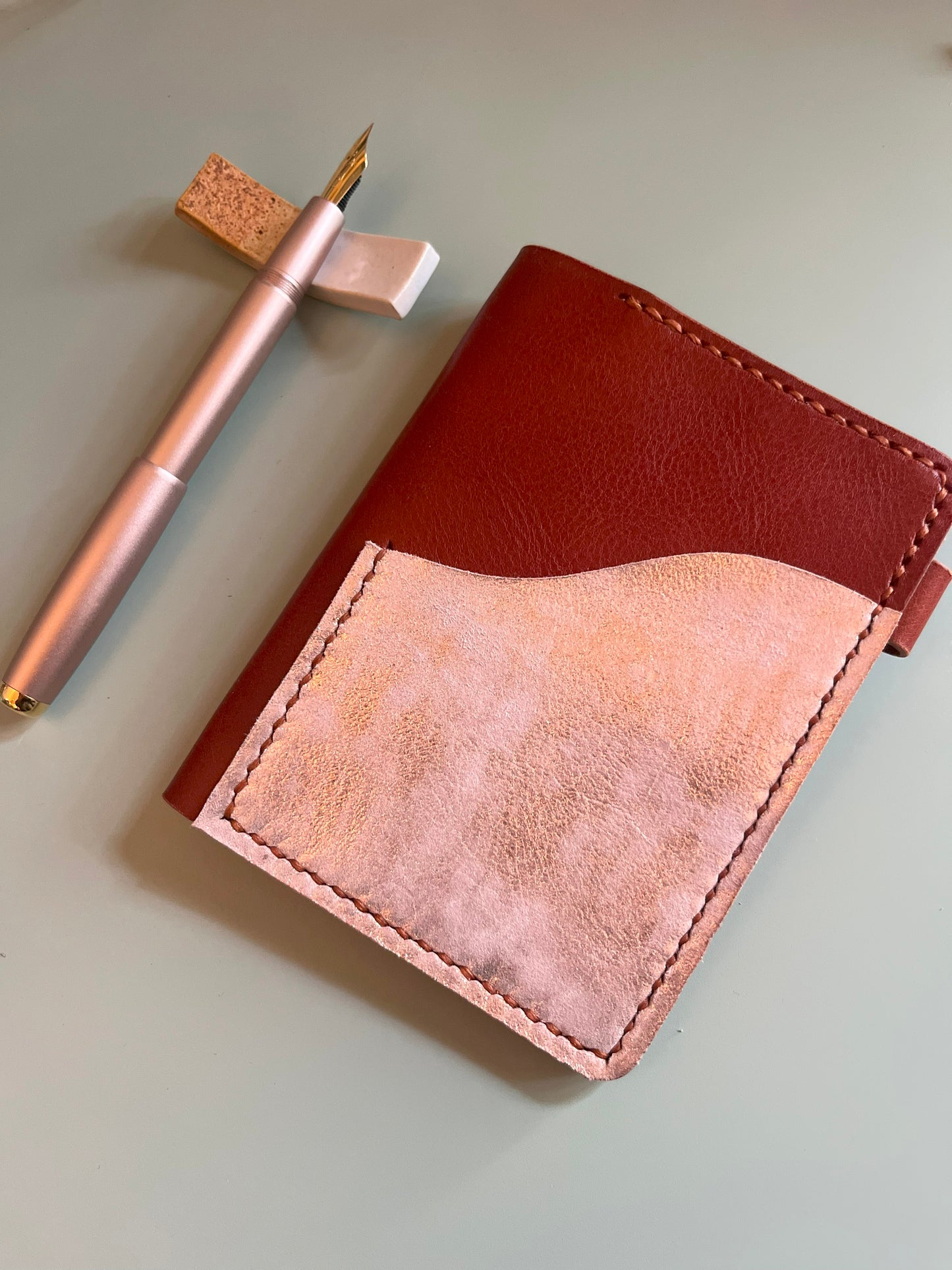 Ready to Ship Passport Size Aris in Ruggine leather