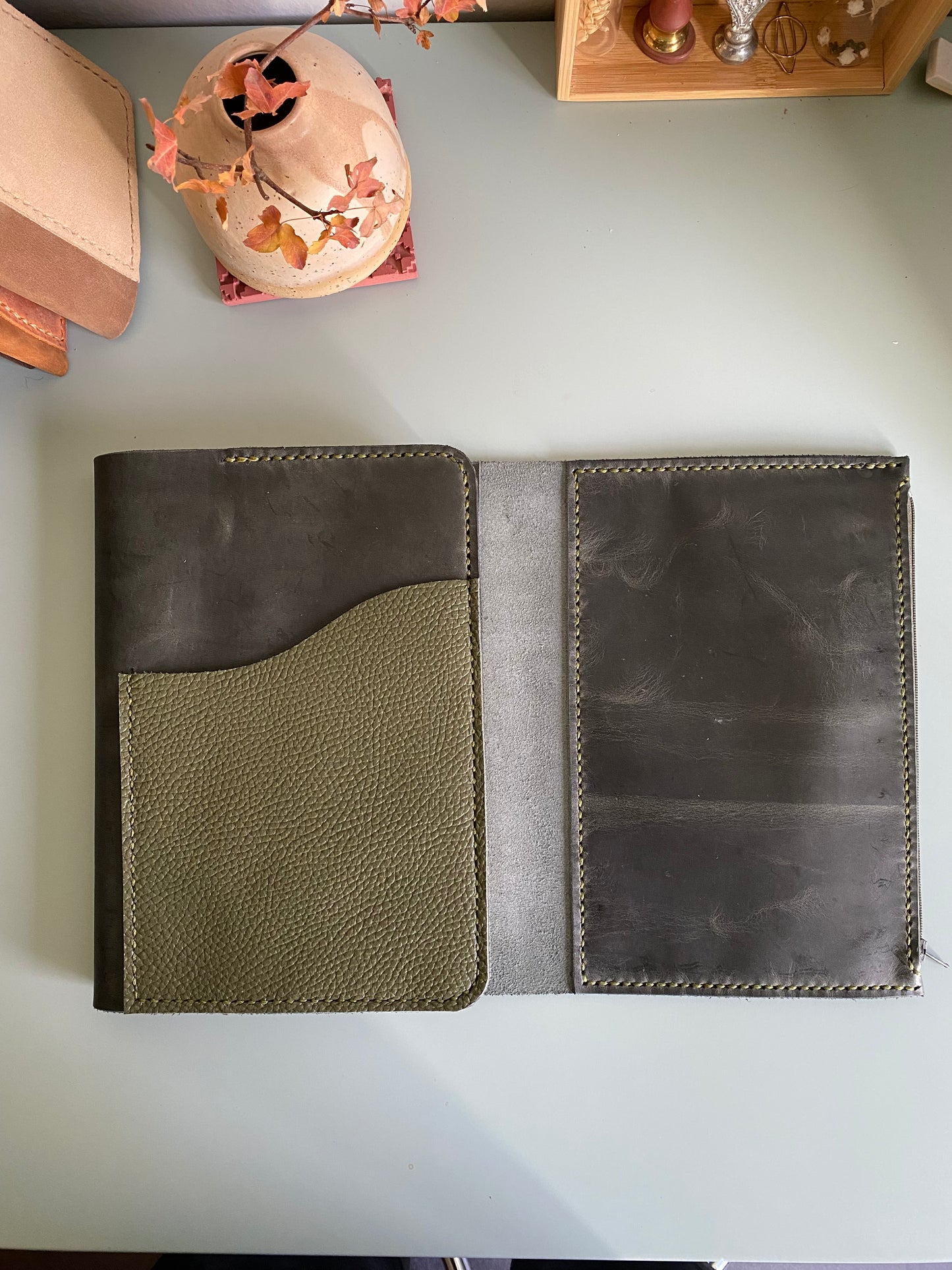 A5 cover with pen case