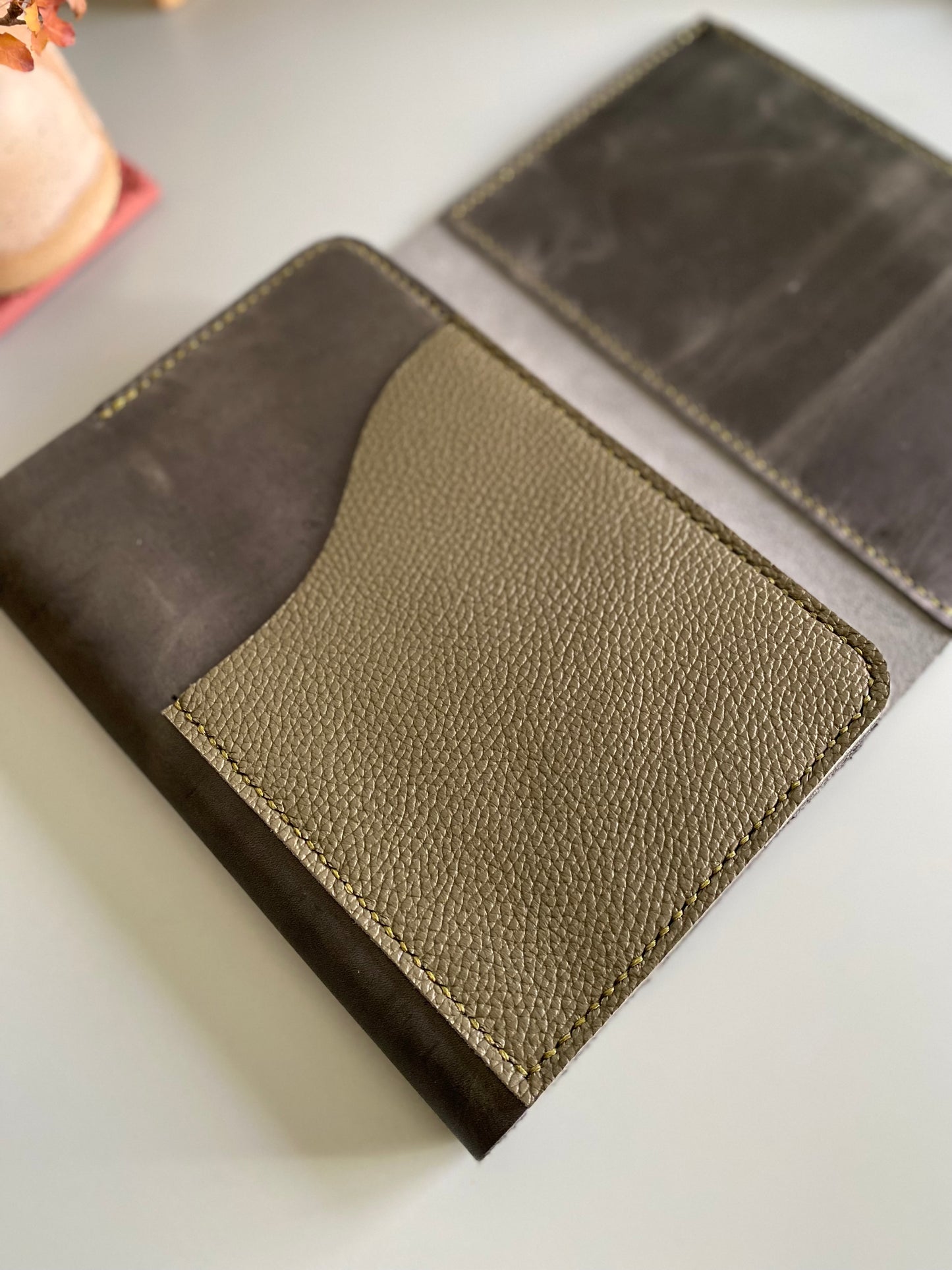A5 cover with pen case
