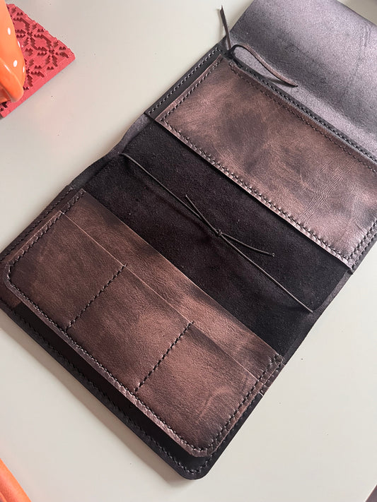 Insert Wallet_TN_con bolsillo con cremallera en chocolate