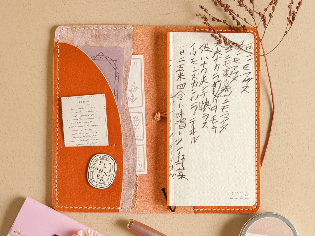Handmade leather cover for Hobonichi planner
