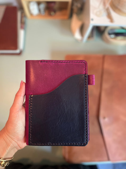 A6 cover "Aris" design in Marsala smooth