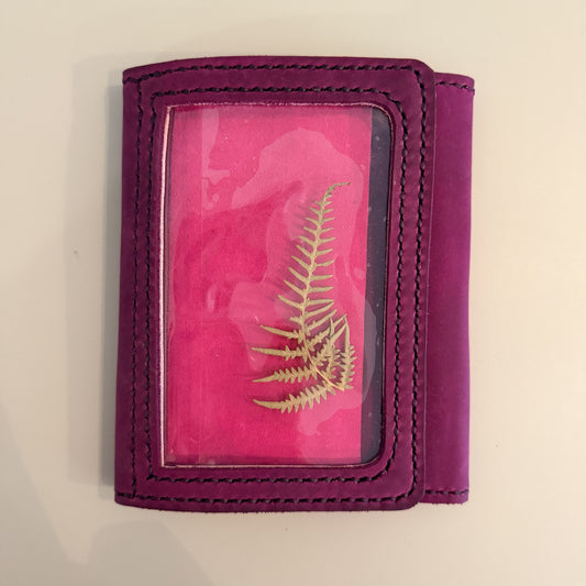A6 Areti Trifold cover with transparent front window pocket