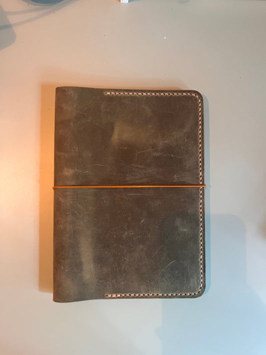 A5 size in Green Forest leather