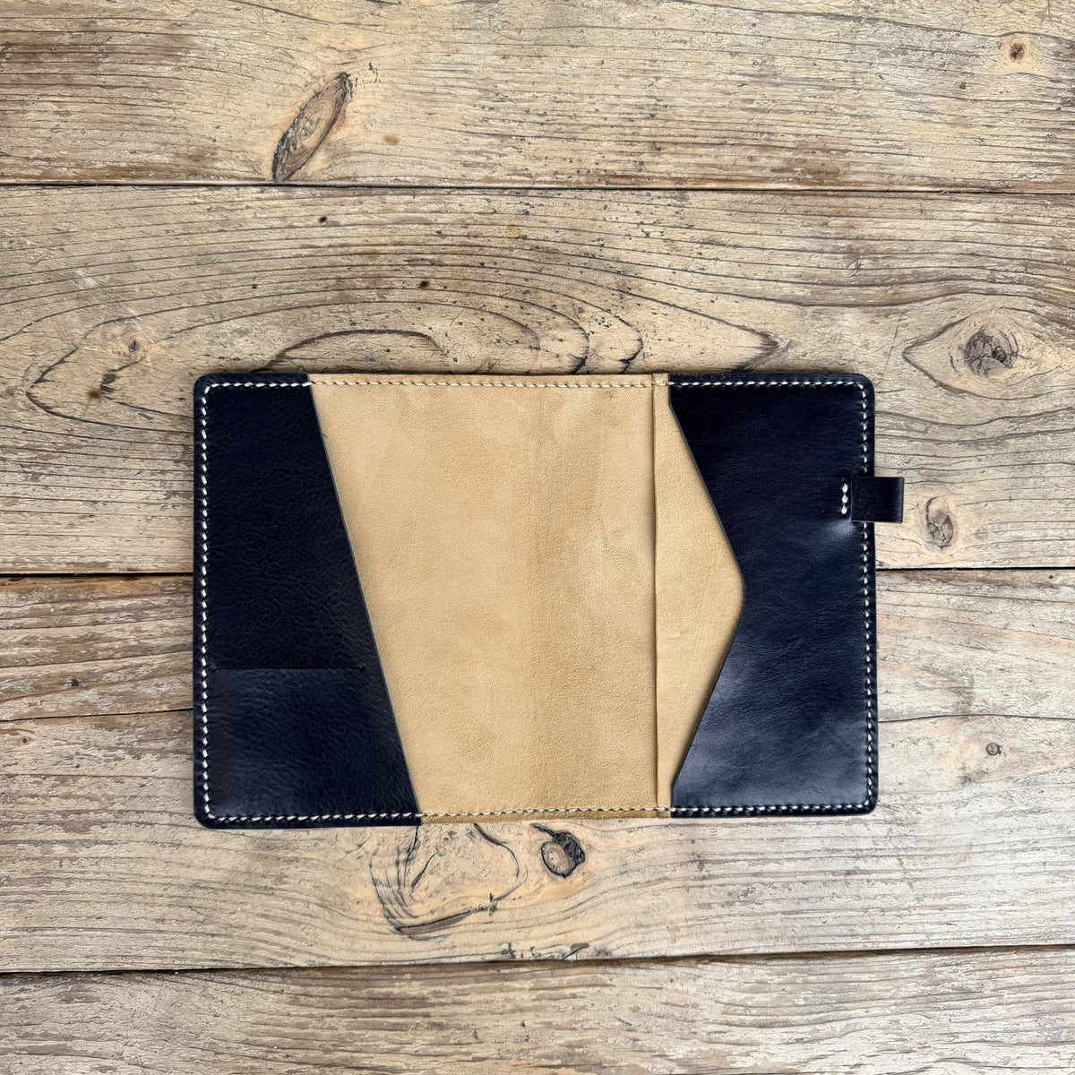 Open B6 Petras leather planner cover with Beige inner accent