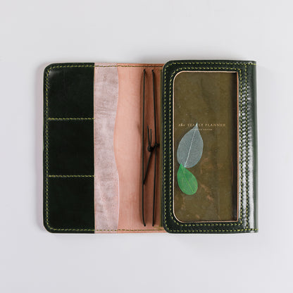 The Atelier Cover | Areti Trifold Leather Planner Cover