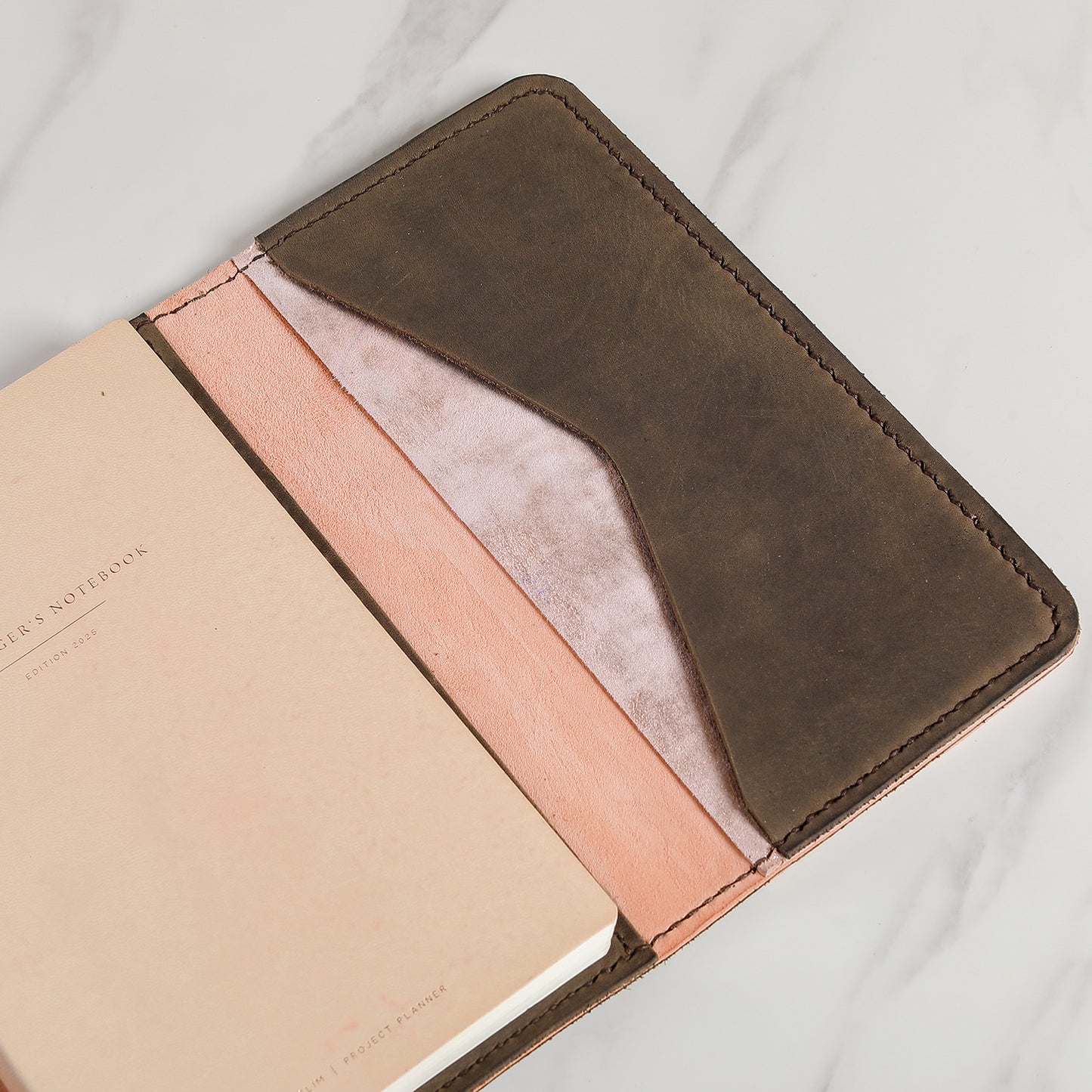 "Areti" Trifold A5 Slim in Nut Brown