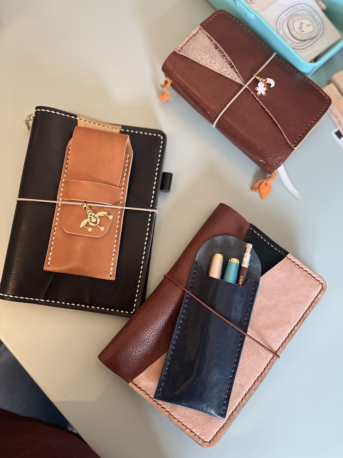 Pen case extended