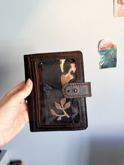 A6 "Areti" cover in Espresso