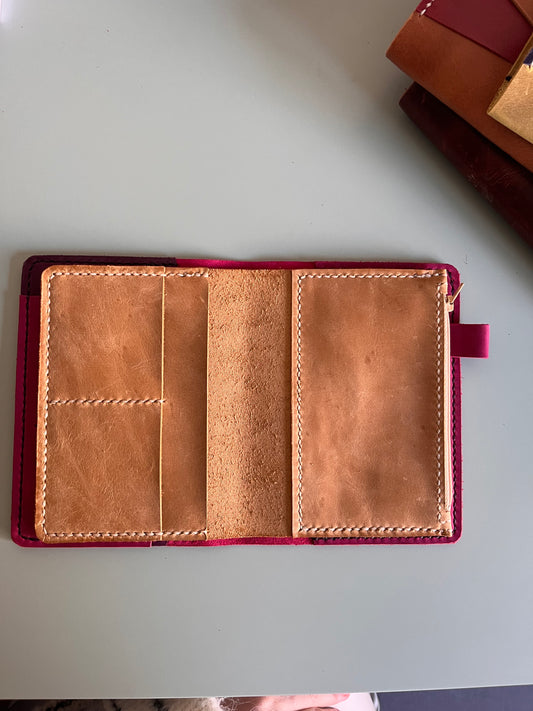 A6-Einsteckbrieftasche in Karamell
