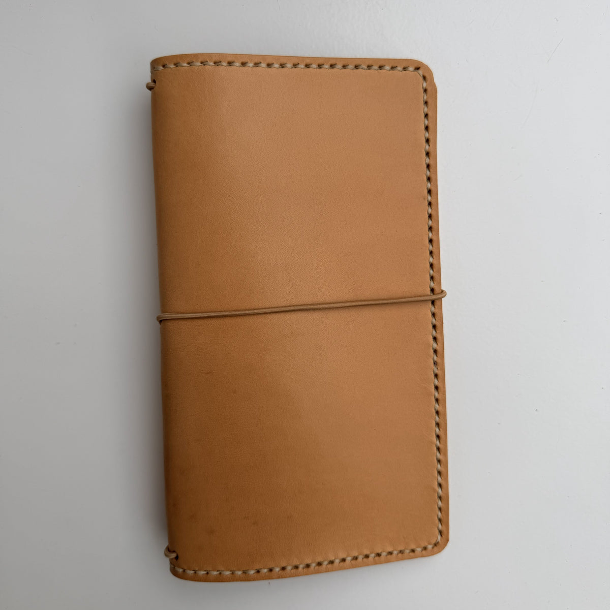 Travelers notebook in undeyed leather front cover