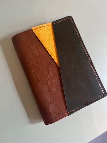 Closed B6 trifold leather cover