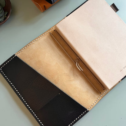 Open B6 Petras leather planner cover with Beige inner accent