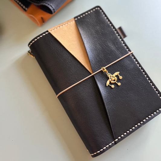 Ready to ship B6 Petras leather cover with diagonal pocket in Nero and Beige leather