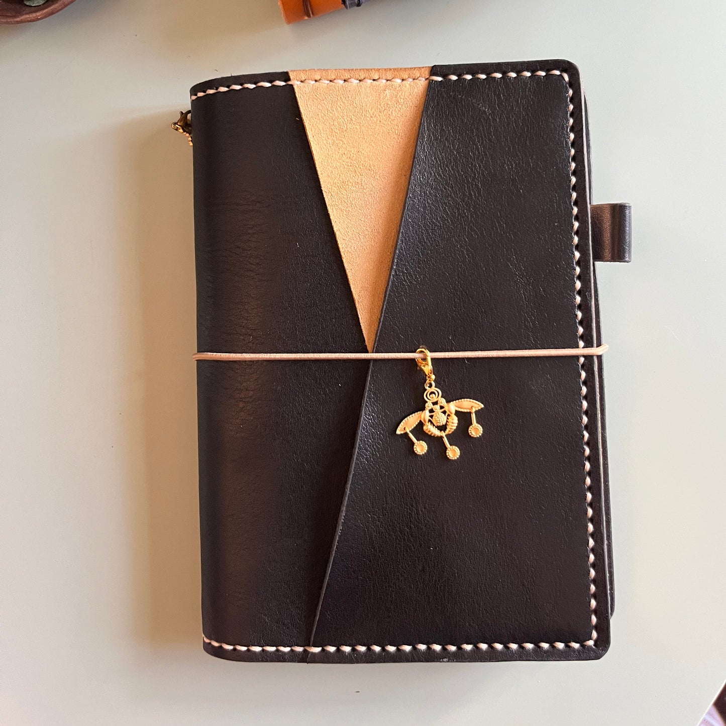 Ready to ship B6 Petras leather cover with diagonal pocket in Nero and Beige leather